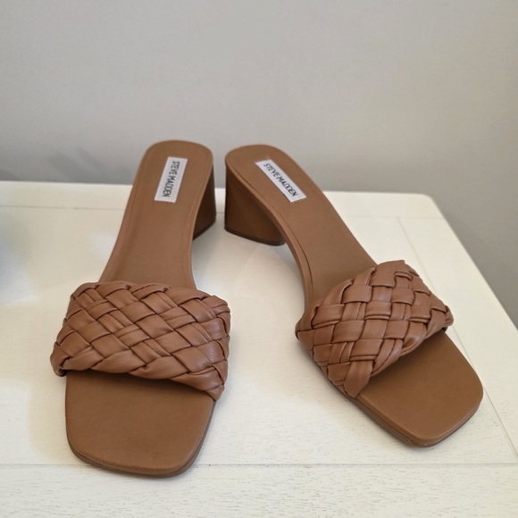 Steve Madden Shoes - Steve Madden Tan Woven Slide On Heels